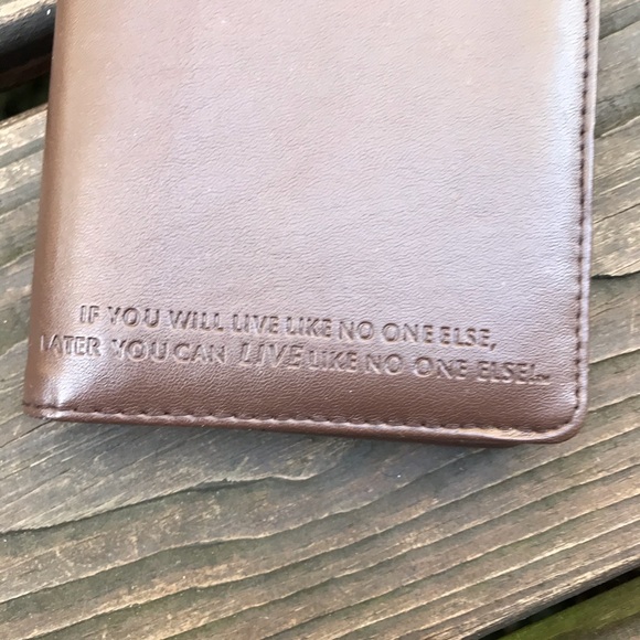 Dave Ramsey Envelope Wallet | Brown - Picture 4 of 8